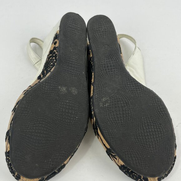 Phany Wedge Sandals Size 8 EU 39 White Leather Beige Round Open Toe Heel 2.5in - Picture 6 of 6